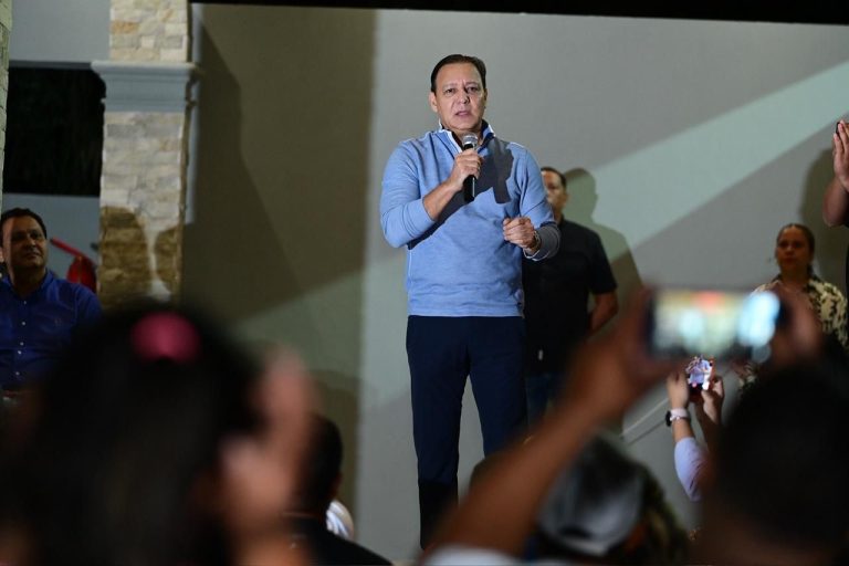Abel Martínez llama apostar por RD y a no perder fe en el país